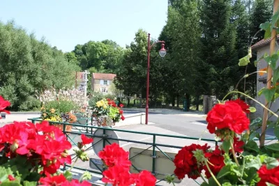Aire-de-services-et-de-stationnement-Rollainville-8211-Rollainville_2914285