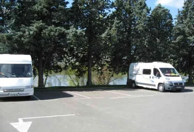 Aire-de-services-municipale-pour-camping-car-FERMEE-jusqu039en-2025-8211-Gien_1692589