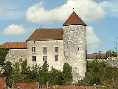 Aire-de-stationnement-8211-Gondrecourt-le-Chateau_3233479