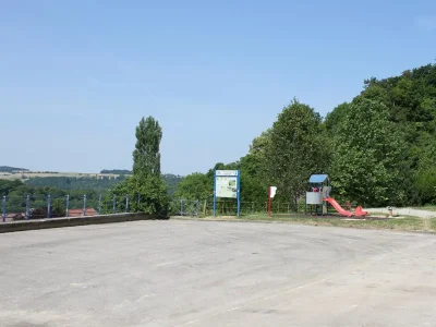 Aire-de-stationnement-de-Certilleux-8211-Certilleux_3230856