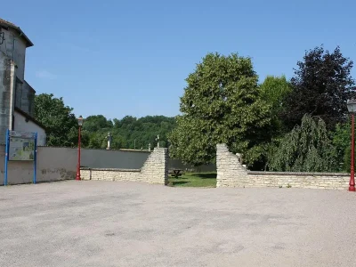 Aire-de-stationnement-de-Greux-8211-Greux_3229514