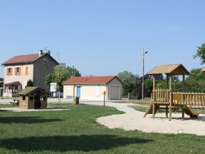 Aire-de-stationnement-de-Maxey-sur-Meuse-8211-Maxey-sur-Meuse_3228629