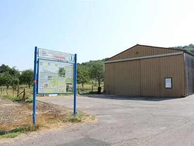 Aire-de-stationnement-de-Pompierre-8211-Pompierre_3225837