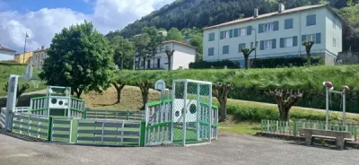 Aire-de-stationnement-de-camping-cars-municipale-8211-Roquefort-sur-Soulzon_2587841