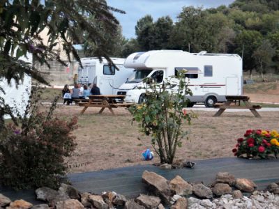 Aire-de-stationnement-des-Oies-du-Perigord-Noir_33430