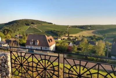 Aire-de-stationnement-pour-Camping-cars-8211-Sancerre_1692634