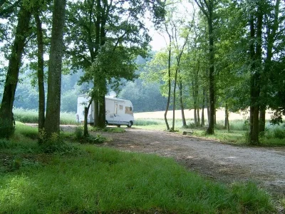 Aire-de-stationnement-pour-camping-cars-8211-Huisseau-sur-Cosson-8211-Huisseau-sur-Cosson_1692566