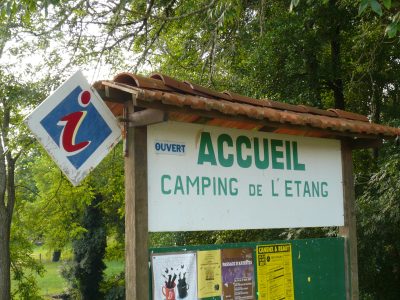 Aire-naturelle-L039Etang-des-Forges_32600
