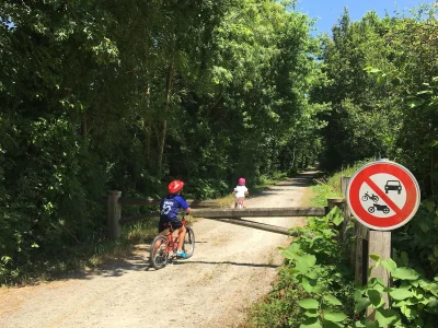 Aire-naturelle-de-camping-quotDomaine-des-Sablieresquot-8211-Moncoutant-sur-Sevre_3076027