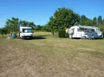 Aire-privee-de-la-Ferme-du-Vignal_34738