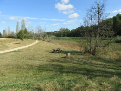 Aires-de-pique-nique-de-Nogent-sur-Vernisson-8211-Nogent-sur-Vernisson_2362070
