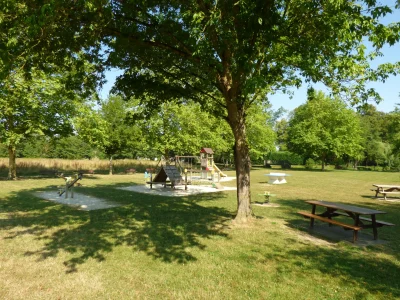 Aires-de-pique-nique-de-Trigueres-8211-Trigueres_2392144