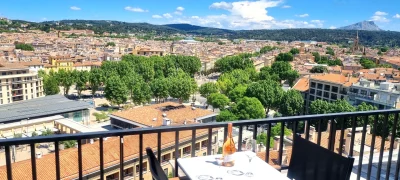 Aix-Rooftop-8211-Aix-en-Provence_3500849