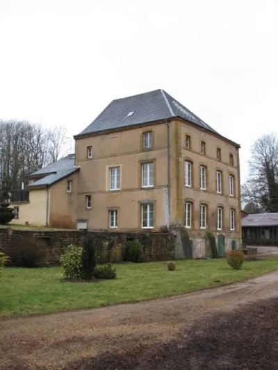 Ancienne-usine-de-fabrication-des-metaux-dite-forge-de-la-Halle-8211-Givonne_2042437