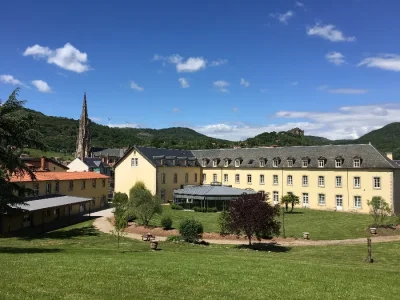 Appart-Hotel-Spa-LE-1837-8211-Saint-Affrique_2231602