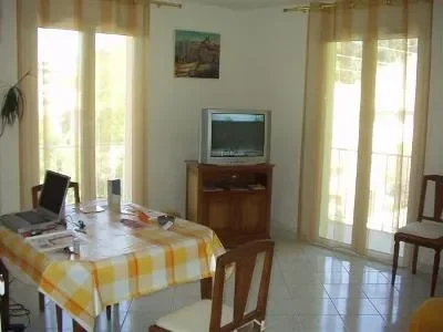 Appartement-T2-proche-centre-et-plage-8211-Carry-le-Rouet_2294627