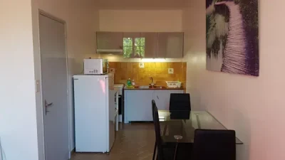 Appartement-agreable-au-coeur-de-village-8211-Saint-Jean-du-Bruel_2263865