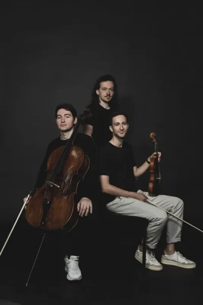 Arcades-et-la-Halle-musicale-Concert-de-violon-violoncelle-et-piano-8211-18-04-2025-8211-Pays-de-Belves_2471625