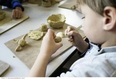 Atelier-Poterie-neolithique-8211-20-12-2025-8211-Le-Grand-Pressigny_3133360