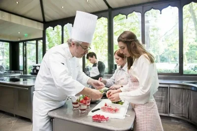 Atelier-a-l039institut-Michel-Guerard-Fraises-d039Eugenie-8211-29-05-2025-8211-Eugenie-les-Bains_2571611