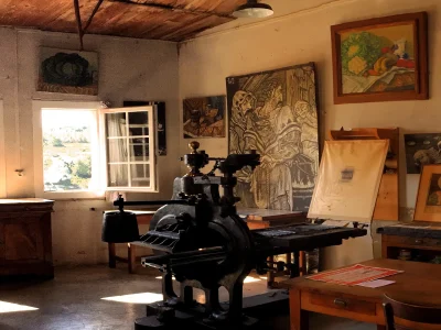 Atelier-de-Louis-Jou-8211-Les-Baux-de-Provence_2449107