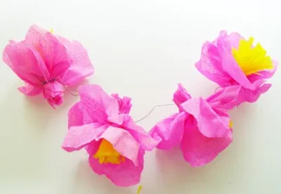 Atelier-du-mercredi-Fleurs-en-crepon-8211-17-09-2025-8211-Egletons_2883267