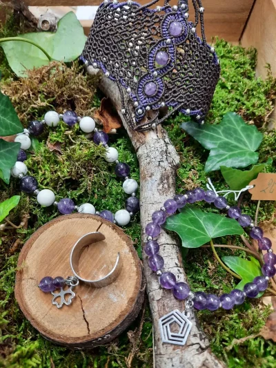 Ateliers-Au-Fil-des-Pierres-8211-bijoux-en-micro-macrame-et-pierres-naturelles-8211-01-01-2025-8211-Villereal_2074136