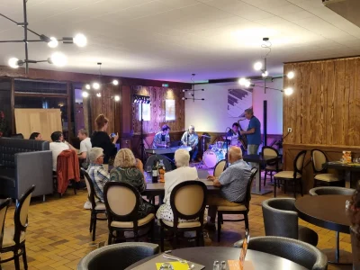 Auberge-du-Bois-de-l039Etang-8211-restaurant-8211-Peyrat-le-Chateau_3214015
