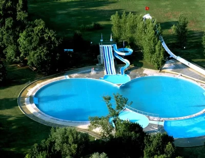 BASE-DE-LOISIRS-8211-BASSIN-DE-BAIGNADE_705384