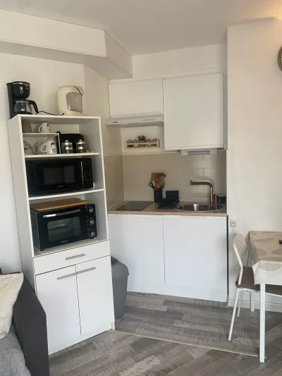 BAZIZI-FATHIA-8211-Balaruc-les-Bains_3275480