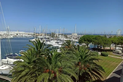 BEL-APPARTEMENT-AVEC-LOGGIA-VUE-MER-ET-PORT-8211-Canet-en-Roussillon_2367883