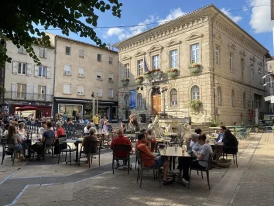 BHV-Brasserie-de-l039Hotel-de-Ville-St-Affrique-8211-Saint-Affrique_2241403