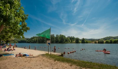 Baignade-de-Caix-a-Luzech-dans-la-riviere-Lot-8211-Luzech_2917806