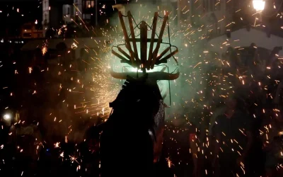 Bal-avec-Begi-Beltz-toro-et-fuego-et-bataille-de-confettis-8211-10-08-2025-8211-Saint-Jean-de-Luz_2865292