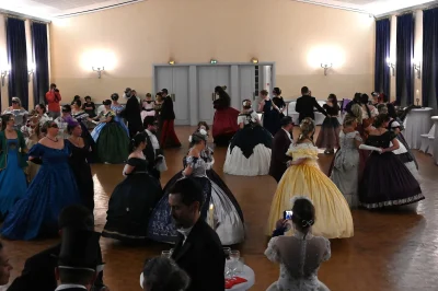 Bal-costume-Un-soir-a-Versailles-8211-14-02-2026-8211-Boe_3480304