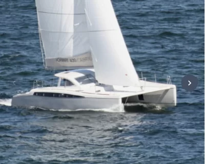 Balade-a-la-voile-en-catamaran_715428