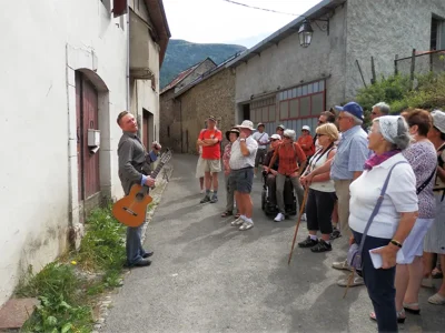 Balade-chantee-aux-Eaux-Chaudes-8211-16-07-2025-8211-Laruns_2338816