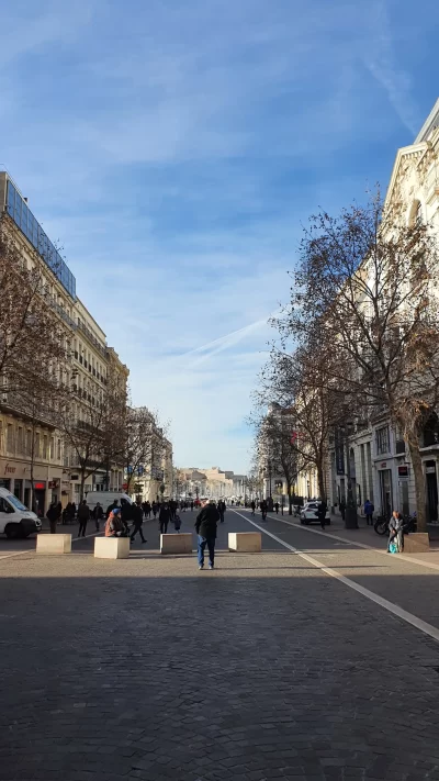 Balade-dans-le-Marseille-du-XIXeme-siecle_714410