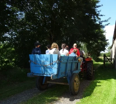 Balade-en-tracteur-vintage-8211-Ferme-musee-du-Cotentin-8211-26-08-2026-8211-Sainte-Mere-Eglise_3487800