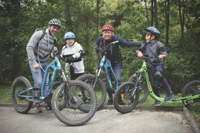Balade-en-trottinette-tout-terrain-et-visite-des-Grottes-de-la-Noree-8211-Biard_2820412