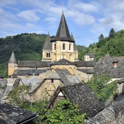 Balade-le-chemin-des-vignes-a-Conques-8211-Conques-en-Rouergue_2229330