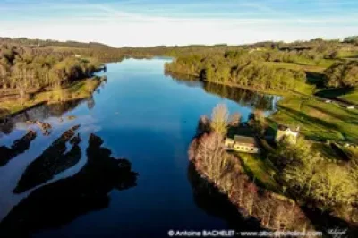 Base-Nautique-du-Tolerme-8211-Canoe-Pedalos-Paddle-et-Aviron-8211-Senaillac-Latronquiere_2692629
