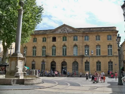 Bibliotheque-Mejanes-8211-Halle-aux-Grains_664583