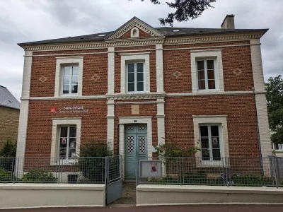 Bibliotheque-Simone-et-Antoine-Veil-de-Cambremer-8211-Cambremer_3523477