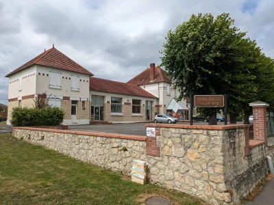 Bibliotheque-du-Centre-Culturel-Jacques-Brel-de-Mezidon-Canon-8211-Mezidon-Vallee-d039Auge_1758263