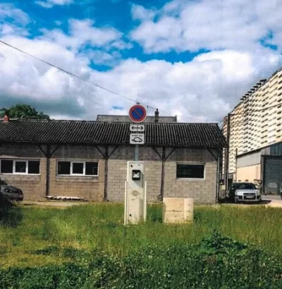 Borne-de-recharge-pour-voitures-electriques-8211-Saint-Satur_1369004