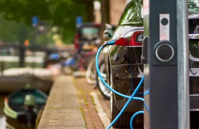 Borne-de-recharge-vehicules-electriques-a-Machault-8211-Machault_3438337