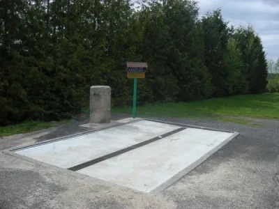 Borne-de-service-camping-car-de-Laguiole-8211-Laguiole_2252645
