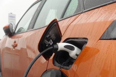 Borne-recharge-vehicules-electriques-8211-Haybes_3438563