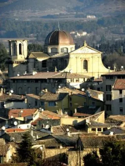 Bouches-du-Rhone-en-Paysages-8211-Lambesc-Parcours-du-Patrimoine-8211-Lambesc_2659193